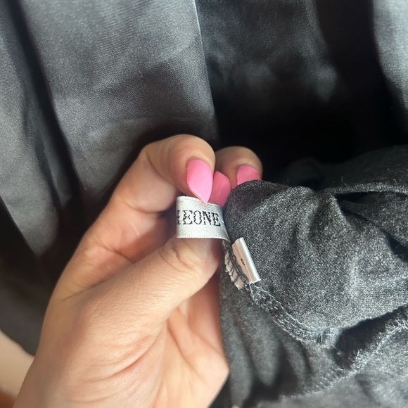 URTHEONE size S long sleeve gray blouse with silk front and flower accent - Picture 8 of 8